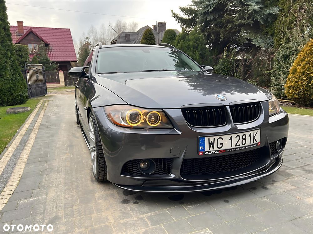 BMW Seria 3 330i Edition Sport - 2