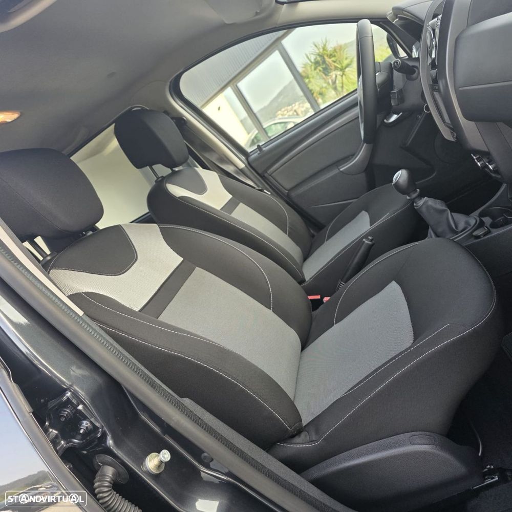 Dacia Duster 1.2 TCe SL Black Shadow - 25