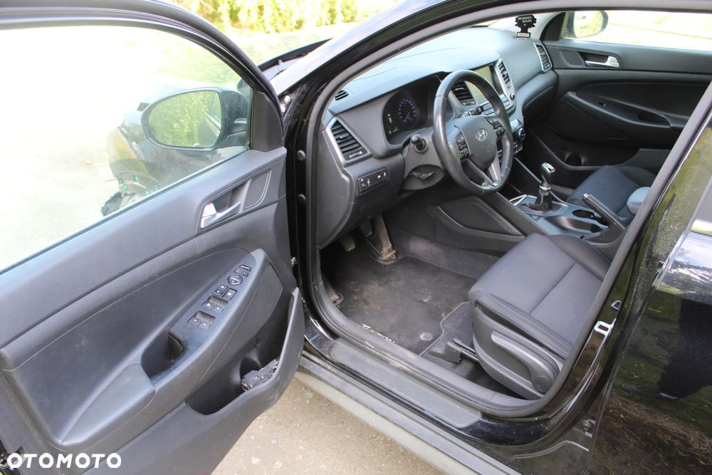 Hyundai Tucson 2.0 CRDI 2WD Style - 11