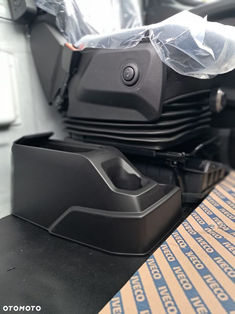 Iveco Daily / Pewny partner w biznesie ! - 24