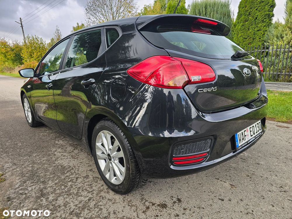 Kia Ceed 1.4 CVVT UEFA EURO 2016 - 2