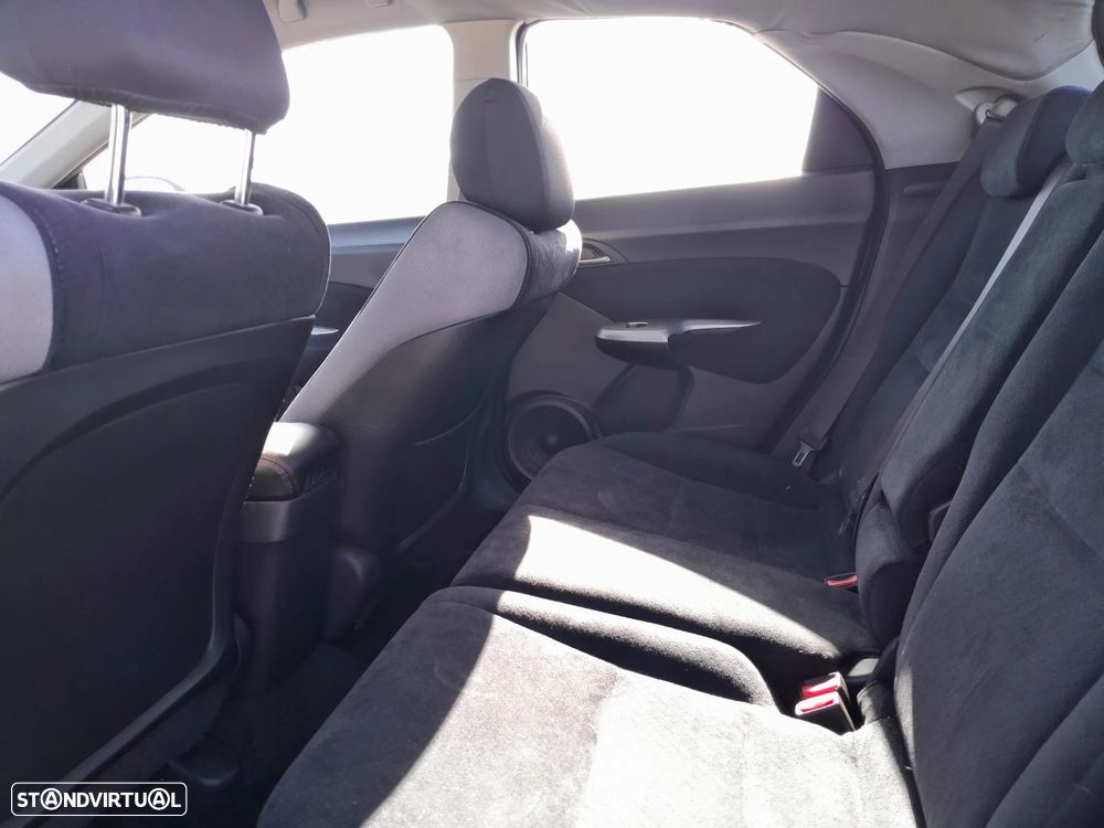 Honda Civic 1.4 Sport - 26