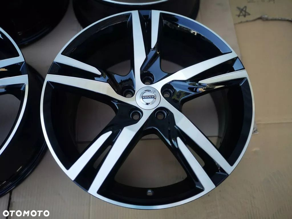 VOLVO XC60 V90 S90 S60 XC40 7,5X19 ET50,5 - 6