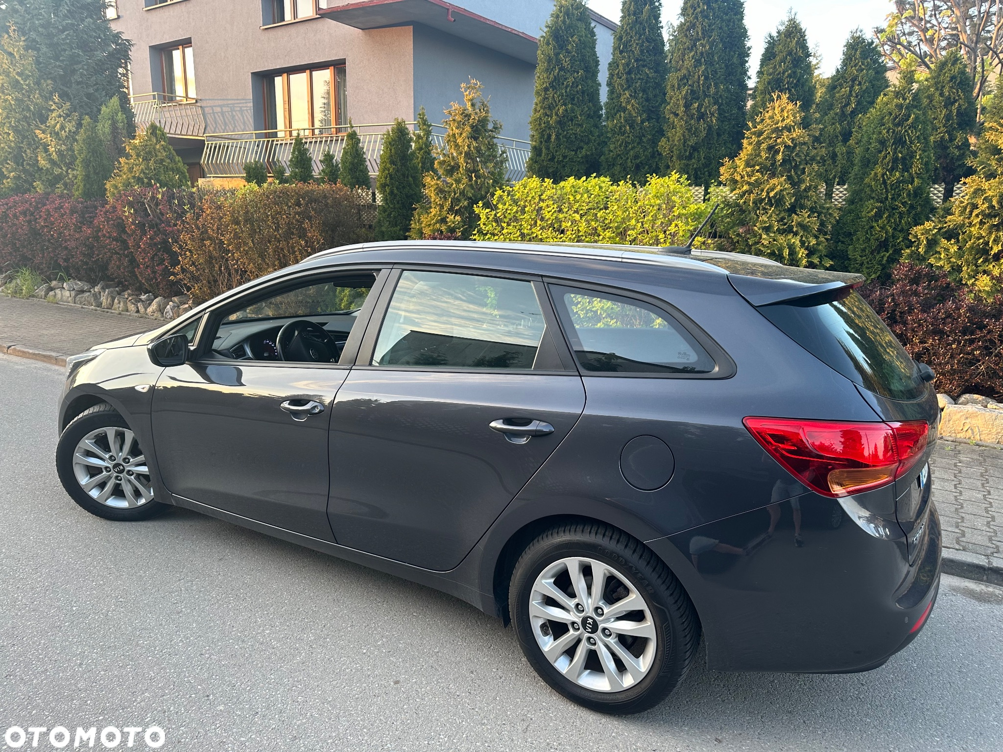 Kia Ceed 1.6 CRDi 136 ISG SW Spirit - 5