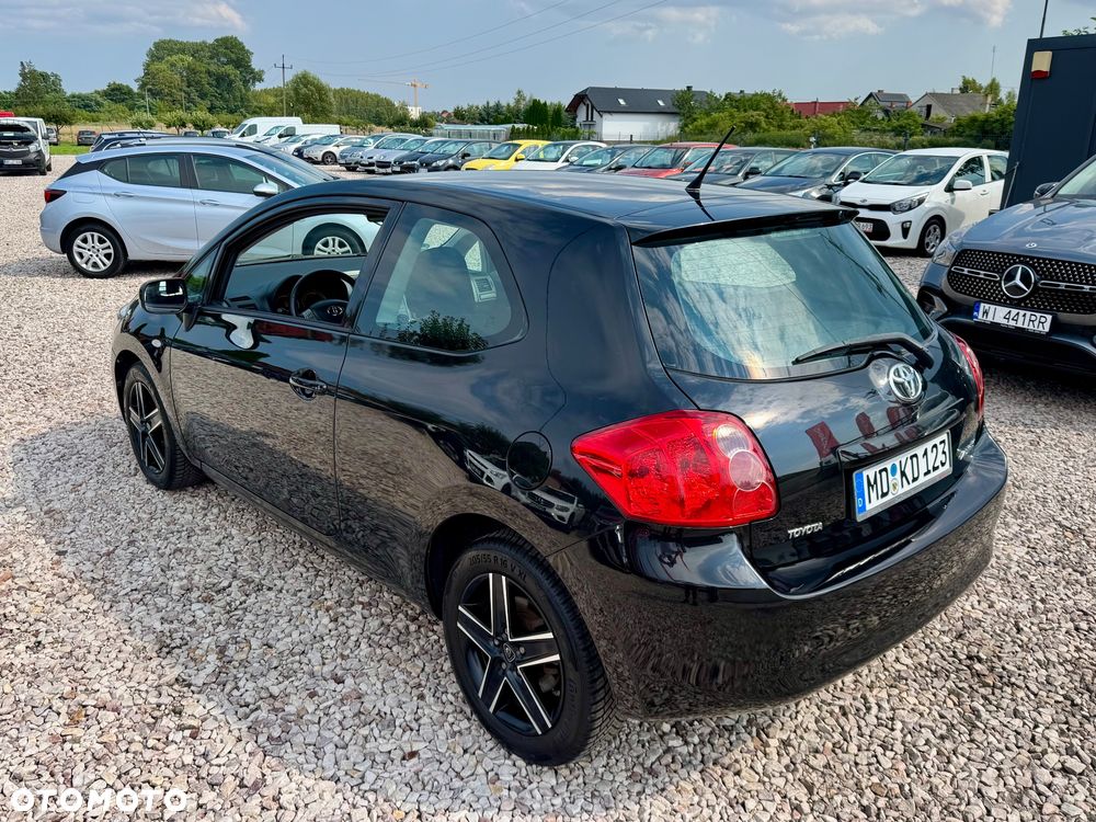 Toyota Auris 1.6 VVT-i Team - 18