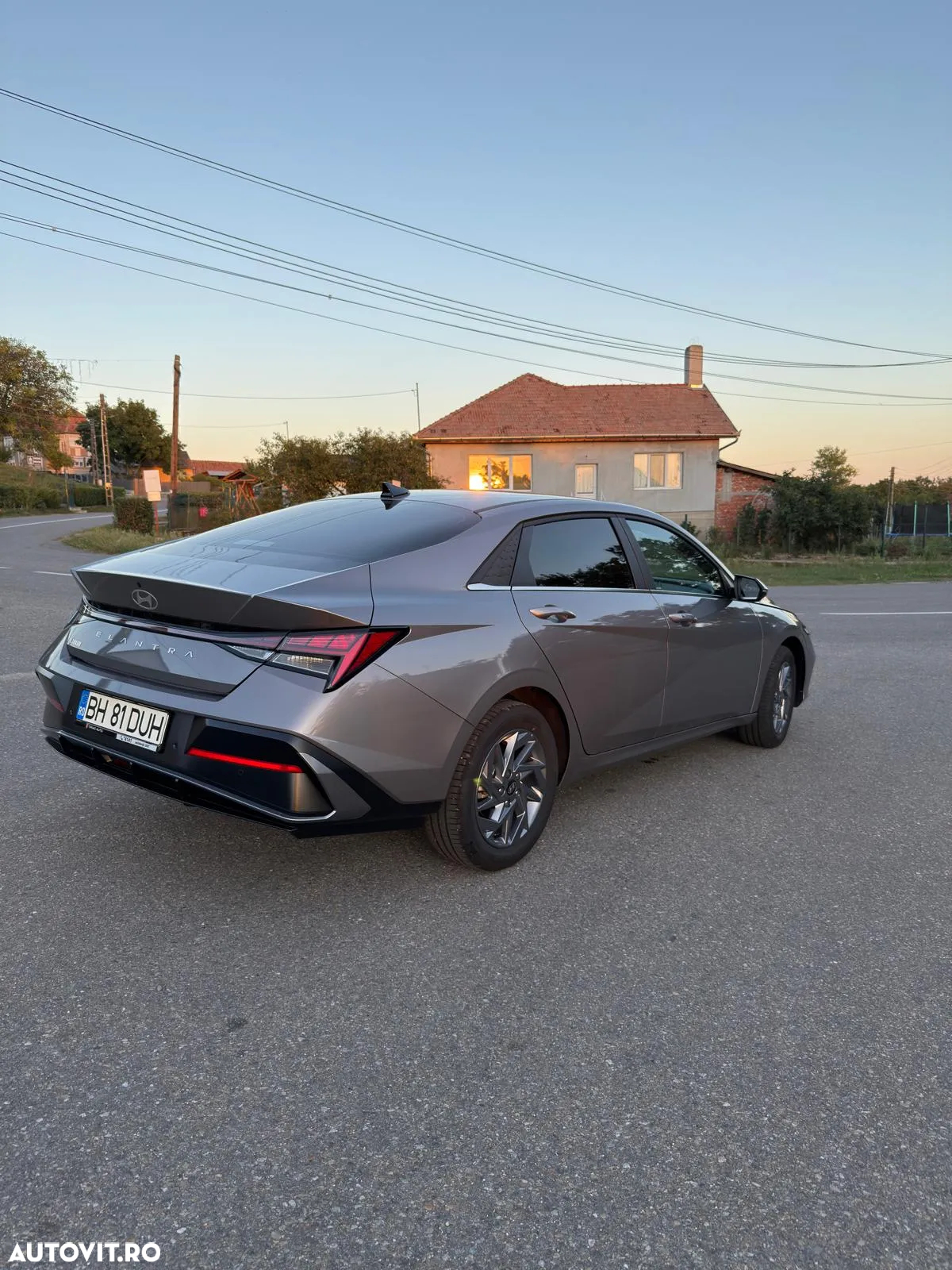 Hyundai Elantra 1.6 l 123 CP 6MT Highway - 4