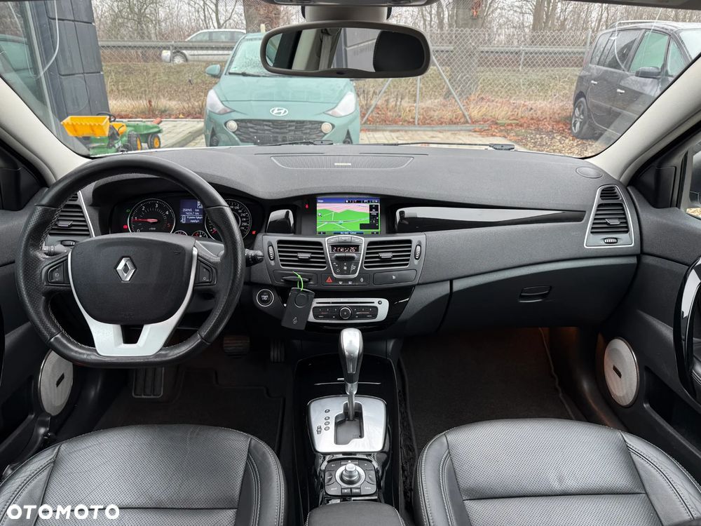 Renault Laguna dCi 110 FAP EDC Bose Edition - 6