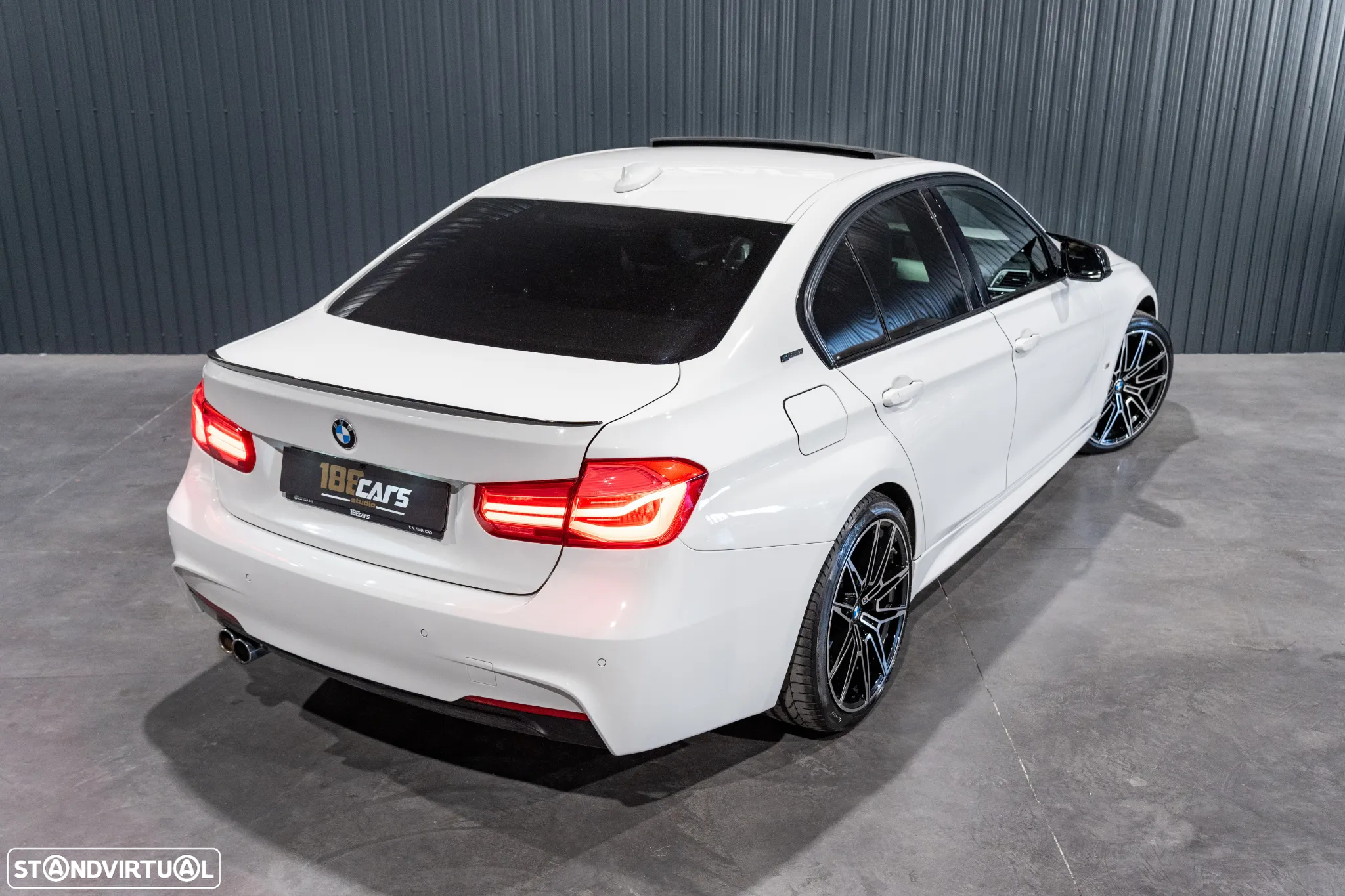 BMW 330 e iPerformance Pack M - 53