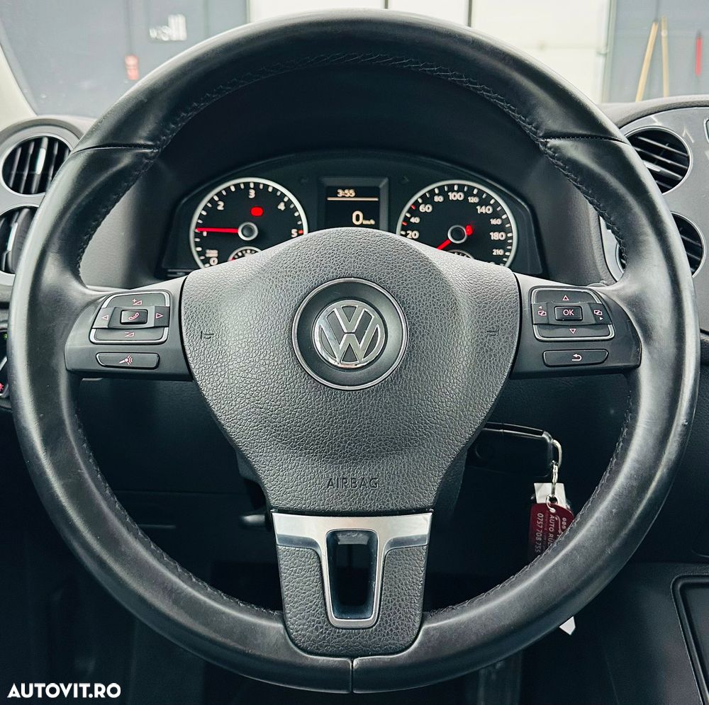 Volkswagen Tiguan 2.0 TDI DPF BlueMotion Technology Trend & Fun - 25