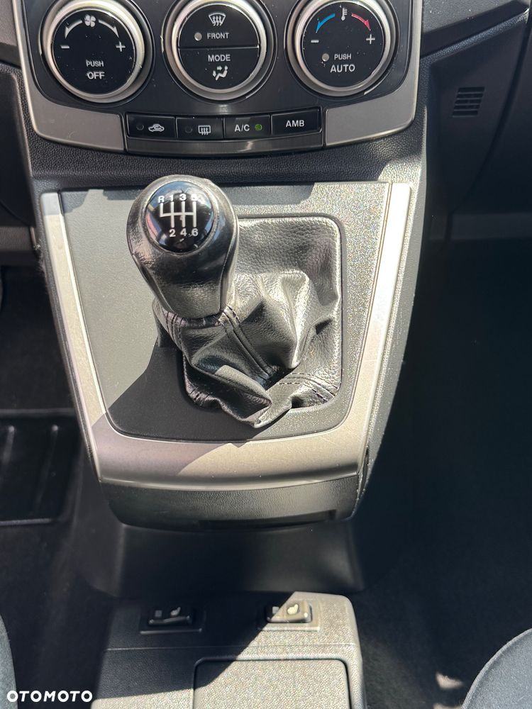 Mazda 5 - 19