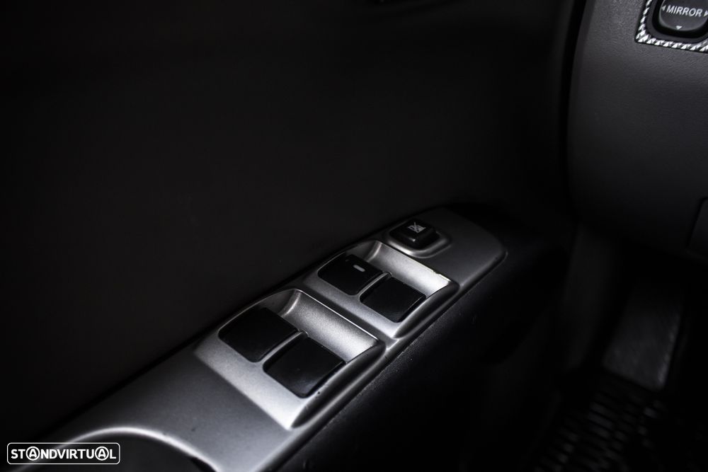 Mitsubishi L200 Pick Up 4x4 Auto Intense Cabine Dupla - 17