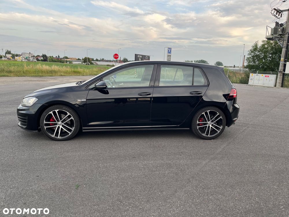 Volkswagen Golf VII 2.0 TDI BMT GTD - 2
