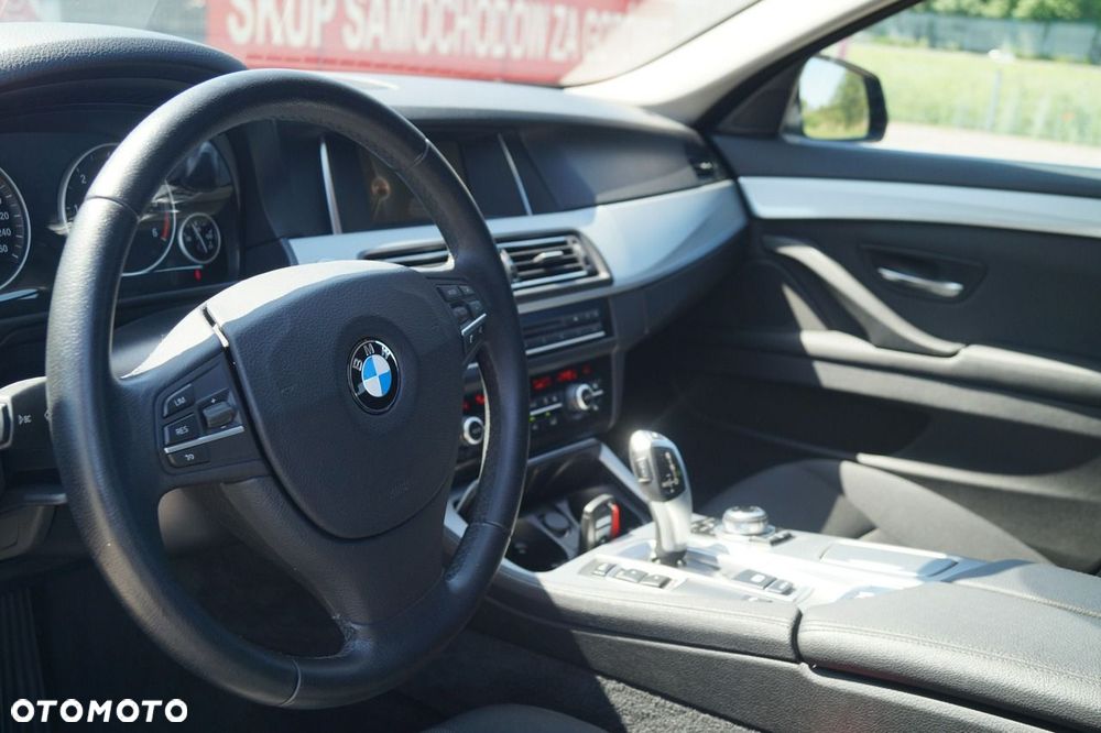 BMW Seria 5 - 12
