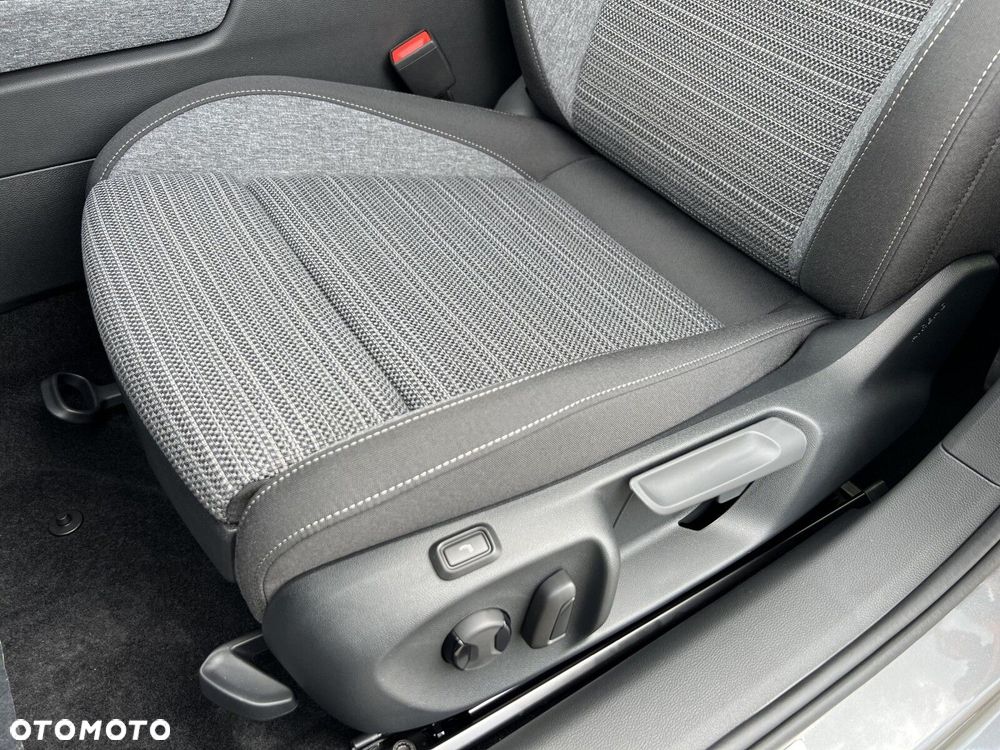 Skoda Superb 2.0 TDI SCR Edition 130 DSG - 27