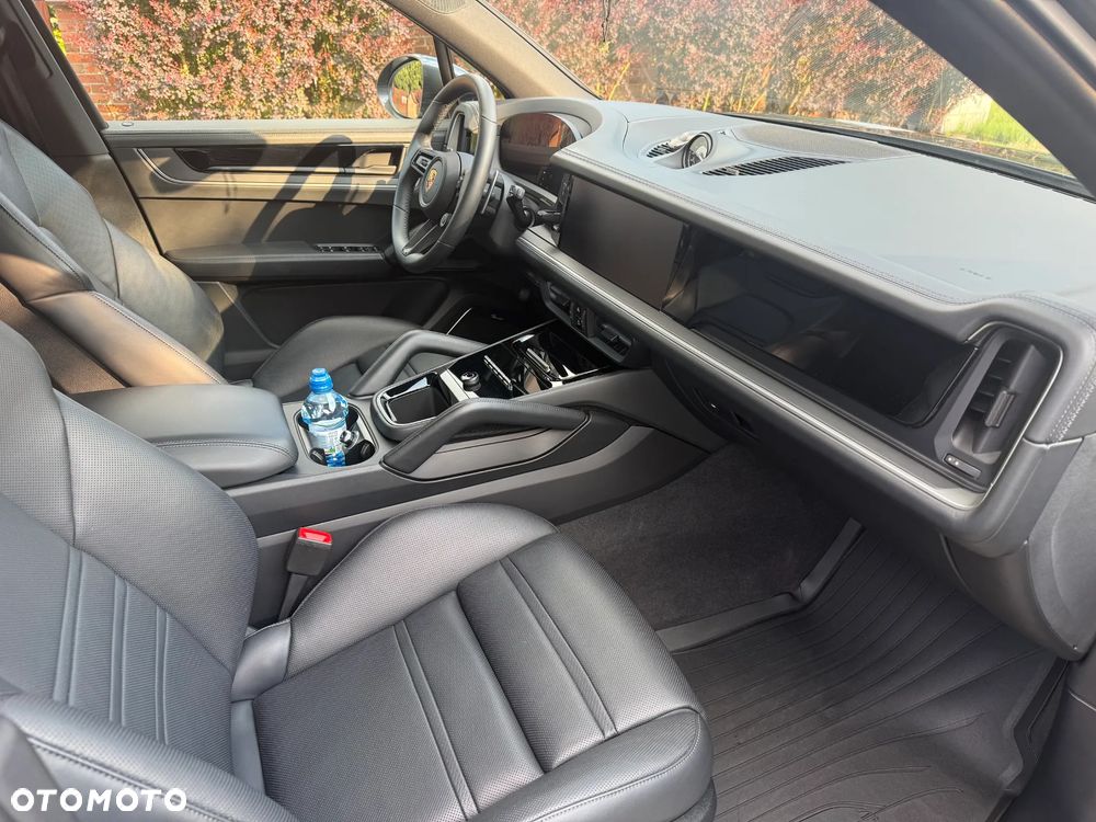 Porsche Cayenne - 20