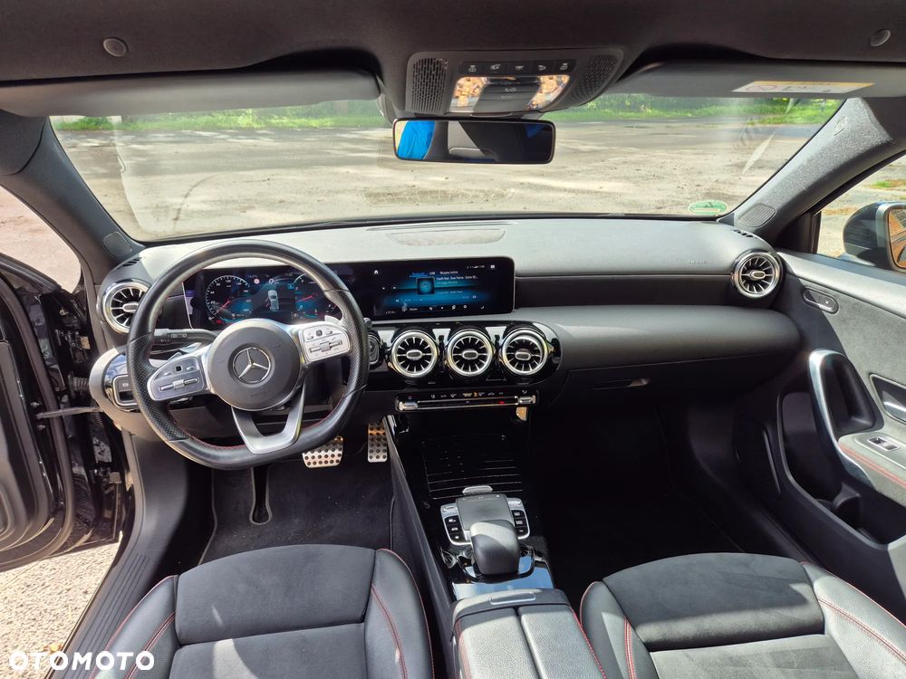 Mercedes-Benz Klasa A 220 4Matic 7G-DCT AMG Line - 14