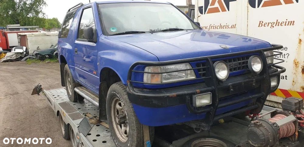 Chłodnica wody opel frontera 2.0b v8 - 8