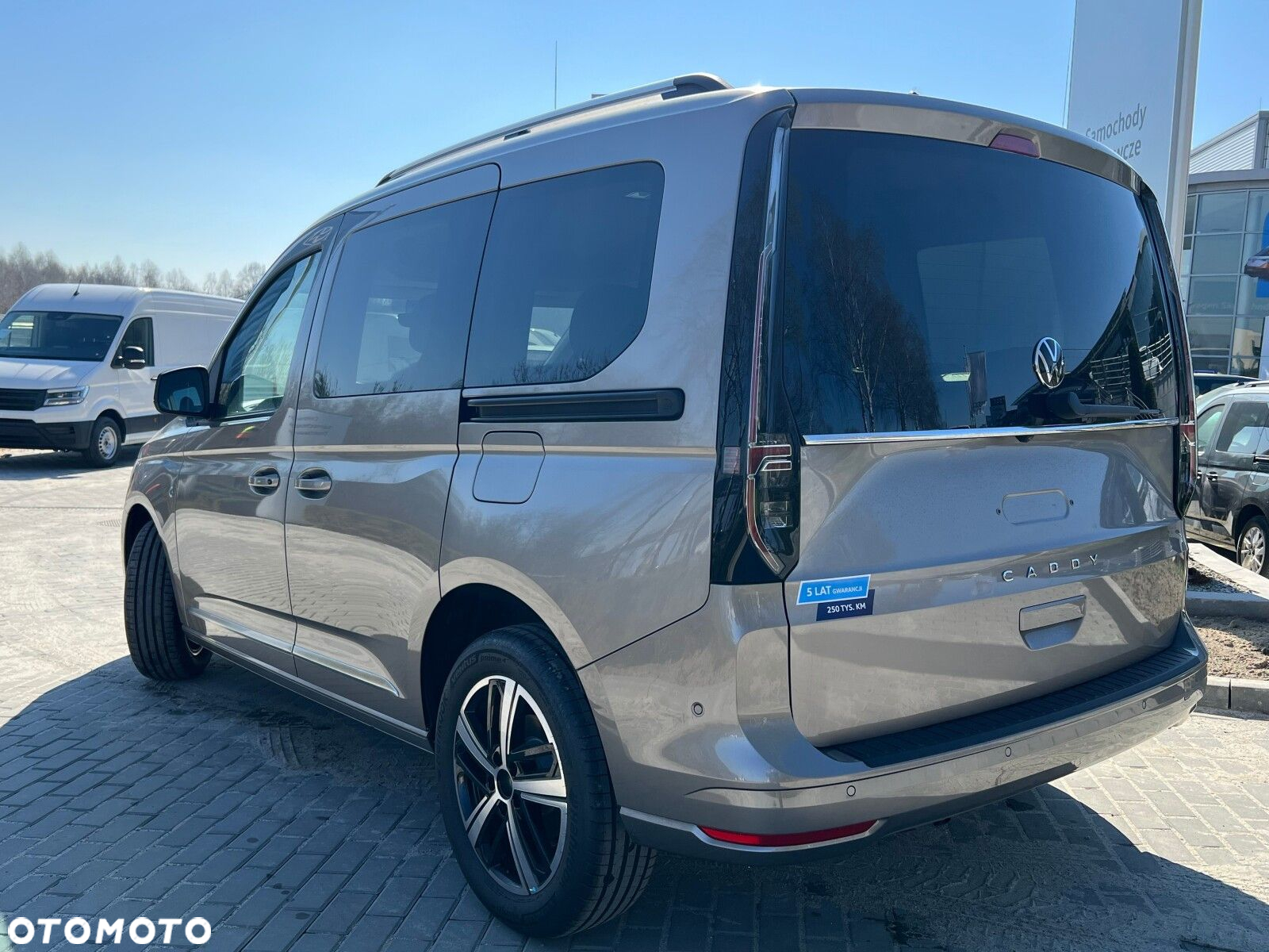 Volkswagen Caddy Caddy silnik: 1,5 l TSI EU6 116 KM / skrzynia biegów: automatyczna DSG, 7-biegowa rozstaw osi: 2755 mm - 3