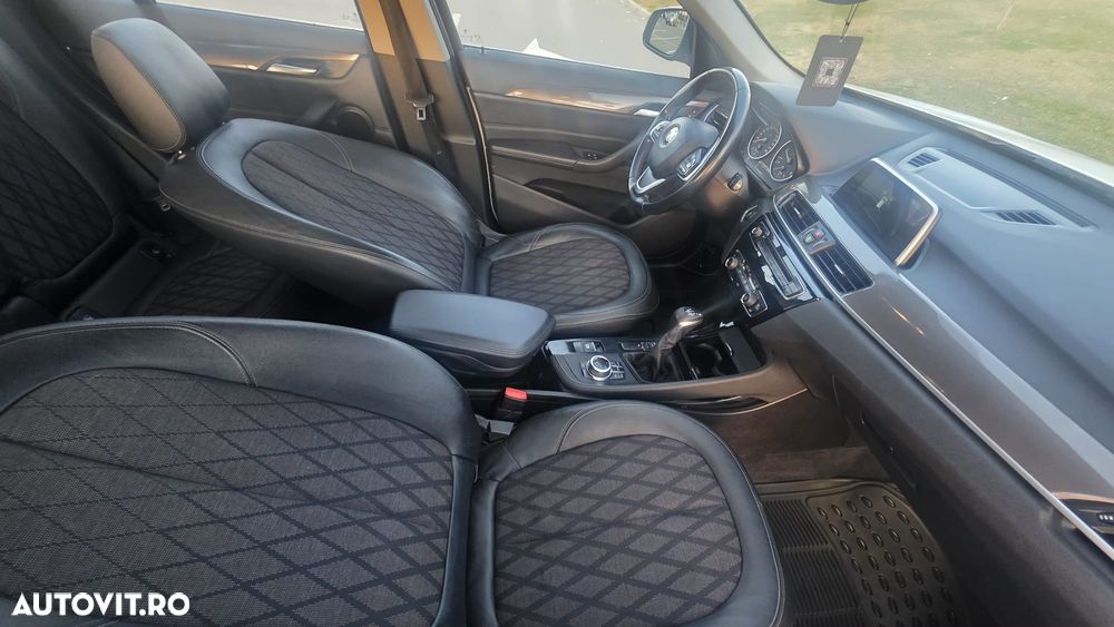 BMW X1 sDrive18d Aut. xLine - 38