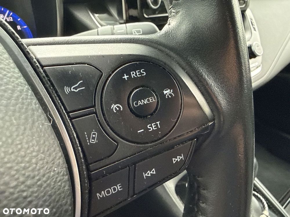 Toyota Corolla 1.8 Hybrid Comfort - 19