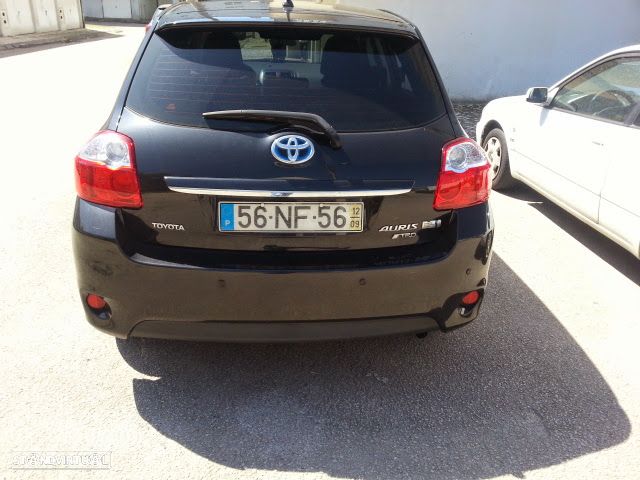 Toyota Auris 1.8 HSD P.Te.+17+E.Al.+Navi - 8