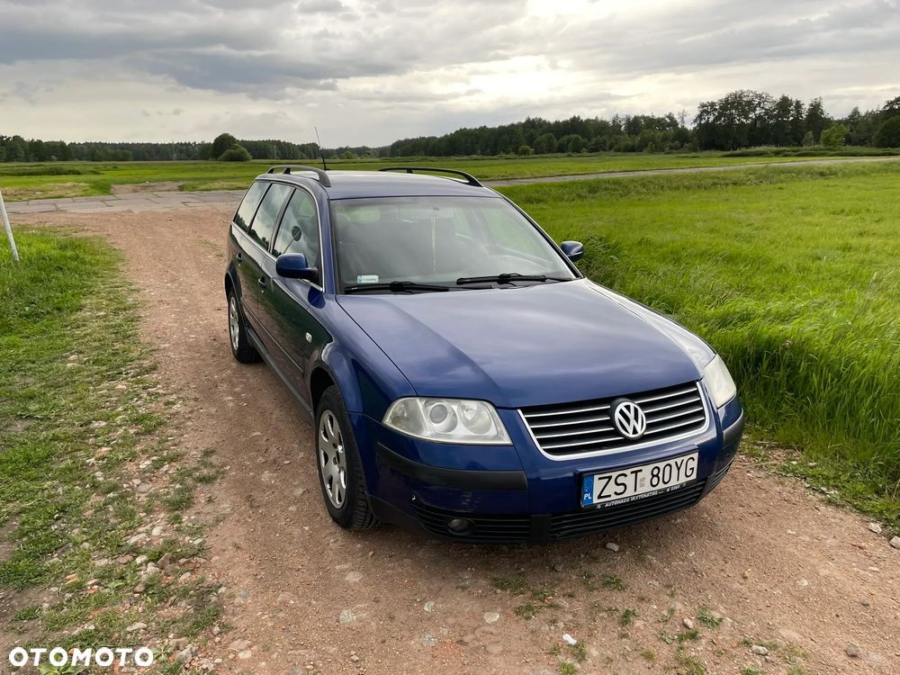 Volkswagen Passat 1.9 TDI Comfortline - 1