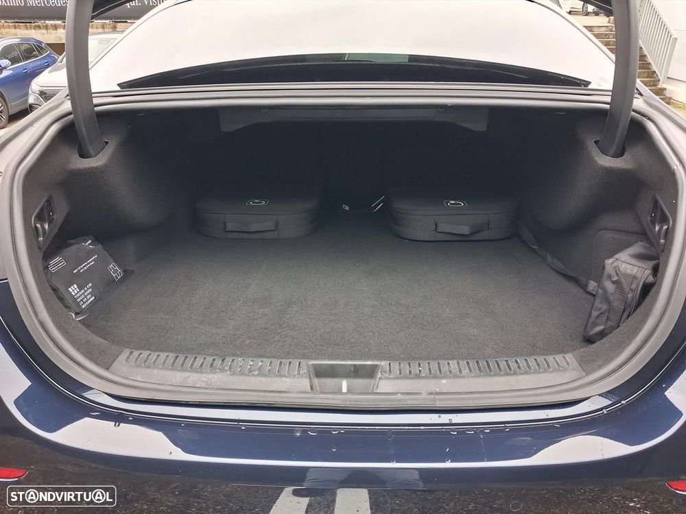 Mercedes-Benz E 300 de Avantgarde - 13