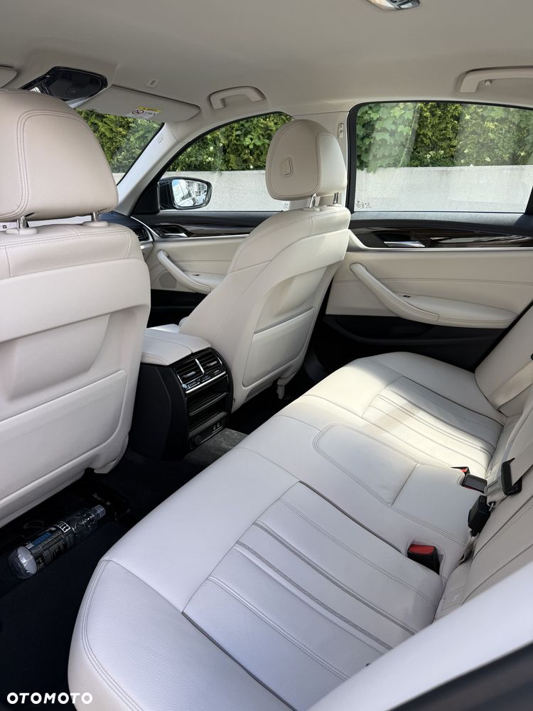 BMW Seria 5 520d xDrive Luxury Line - 12