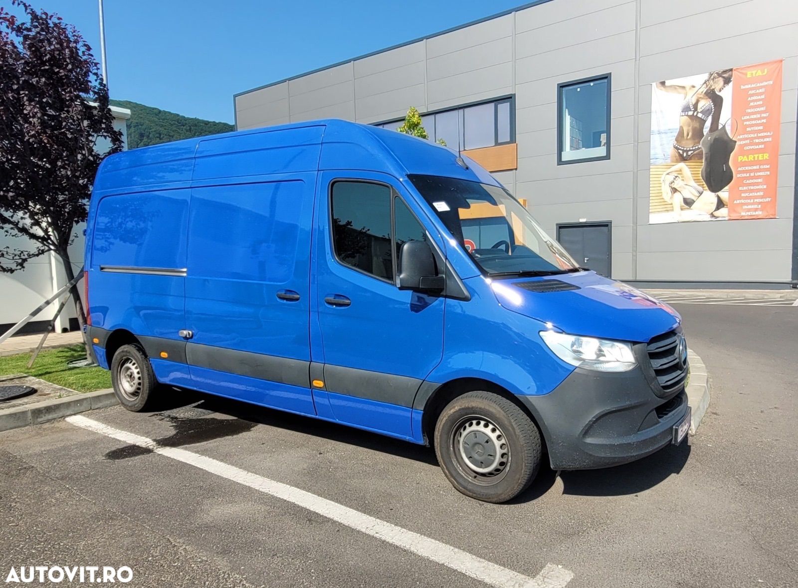Mercedes-Benz Sprinter - 1