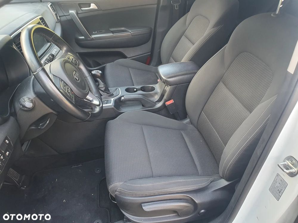 Kia Sportage 1.6 GDI L 2WD - 8