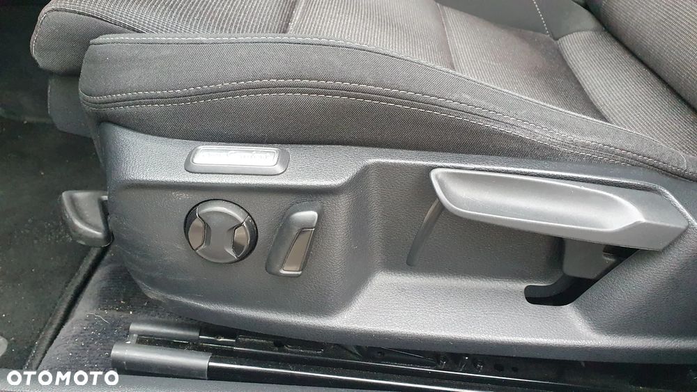 Volkswagen Passat 2.0 TDI BMT Comfortline - 5