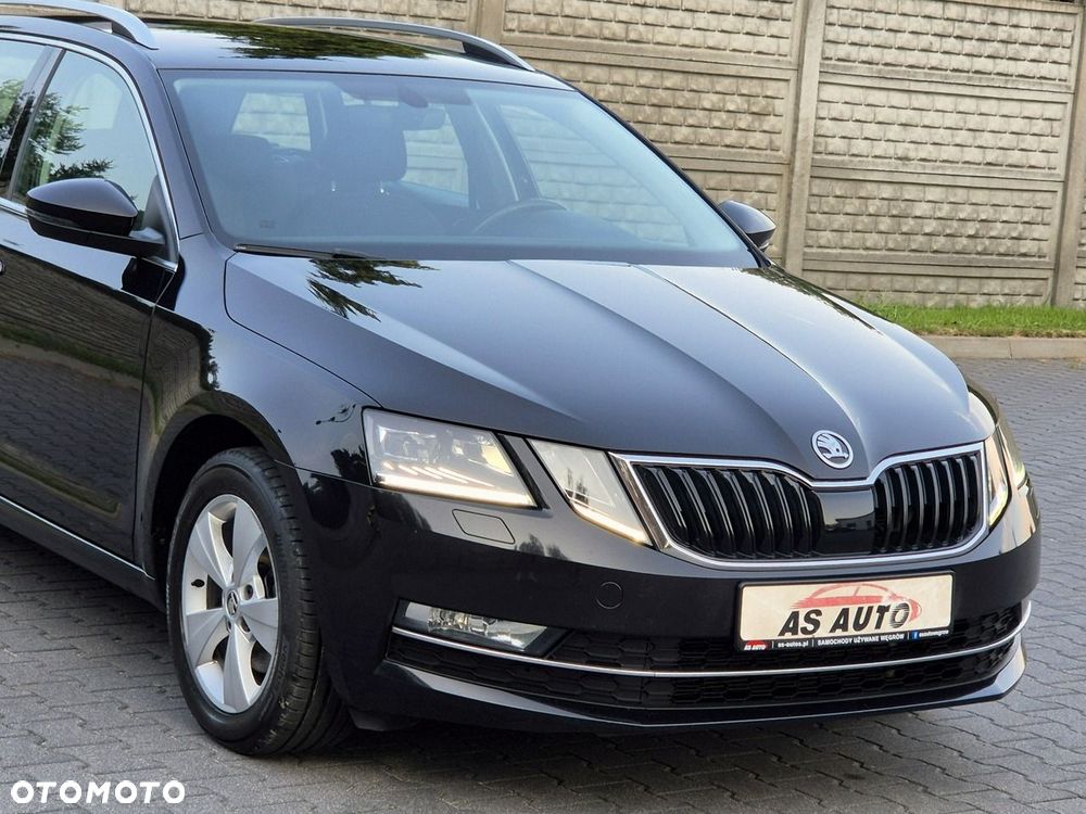 Skoda Octavia 2.0 TDI DSG Style - 28