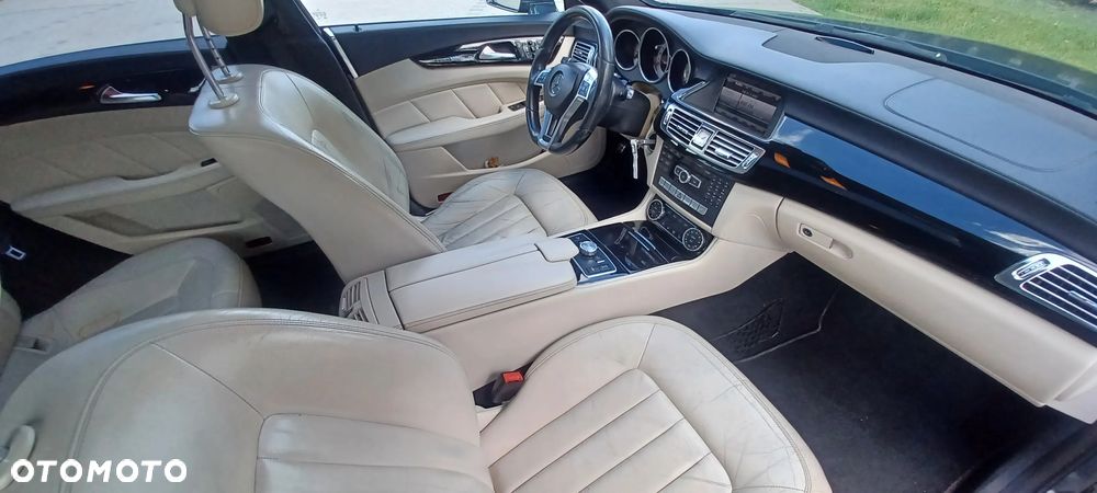 Mercedes-Benz CLS 350 CDI DPF BlueEFFICIENCY 7G-T - 23