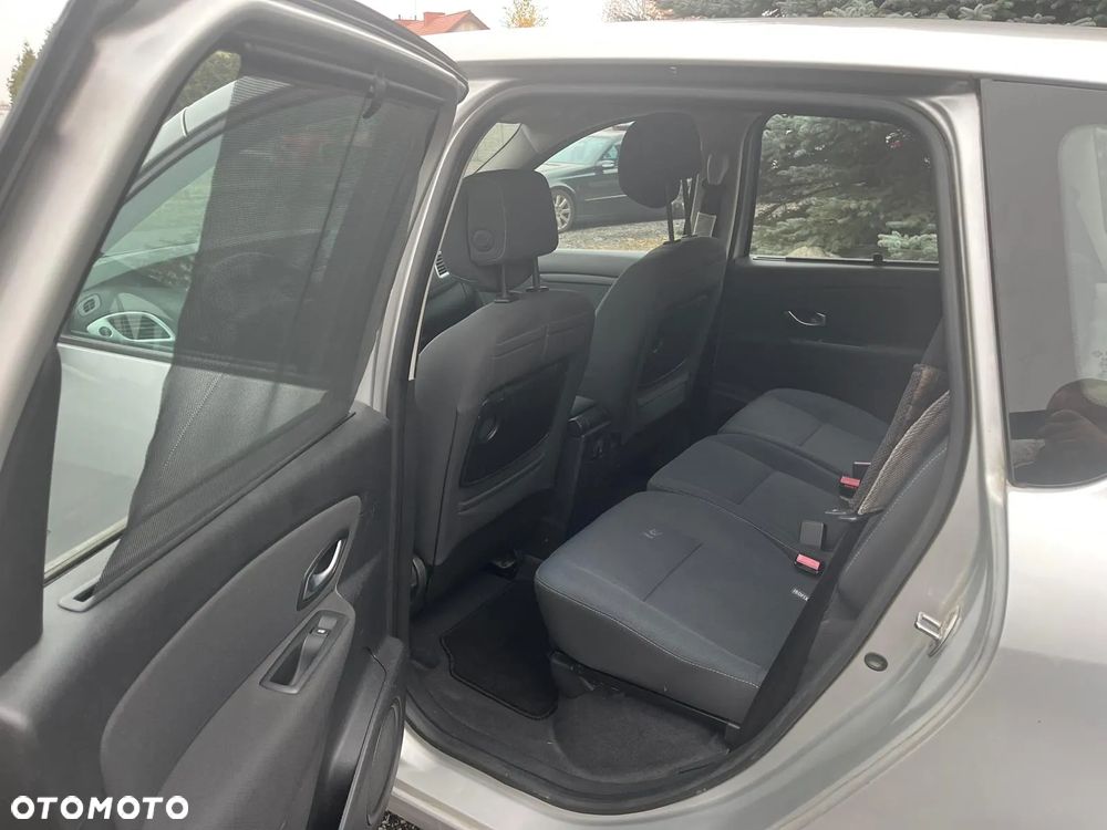Renault Scenic - 9
