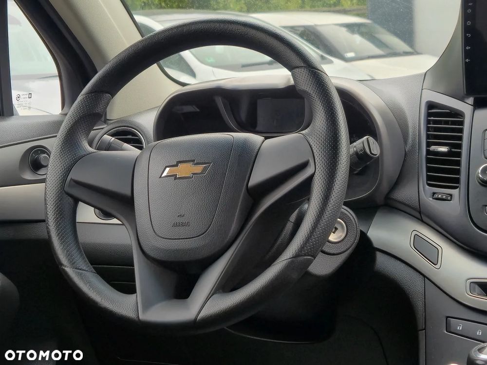 Chevrolet Orlando - 20