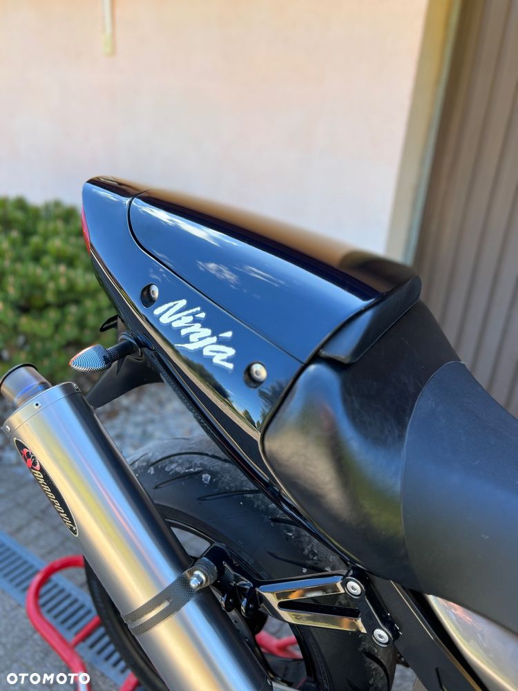 Kawasaki ZX - 11