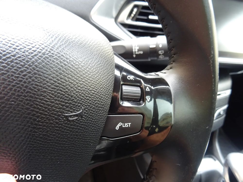 Peugeot 308 BlueHDi 120 Stop & Start Business-Line - 13
