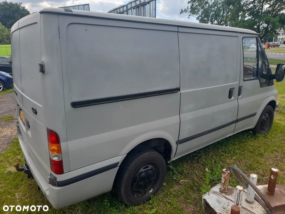 Ford Transit - 4