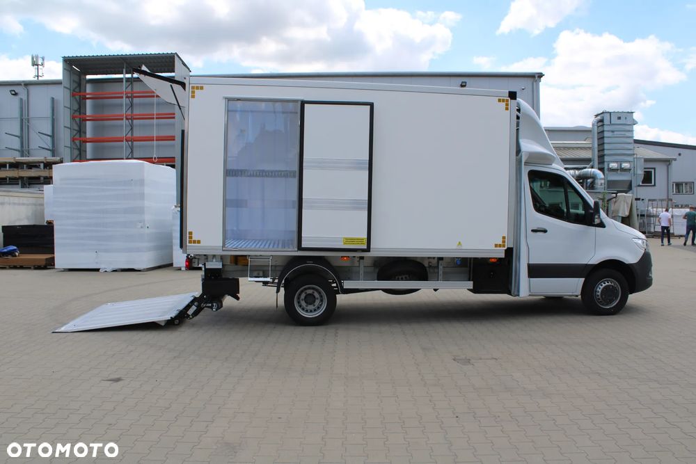 Mercedes-Benz Sprinter - 7