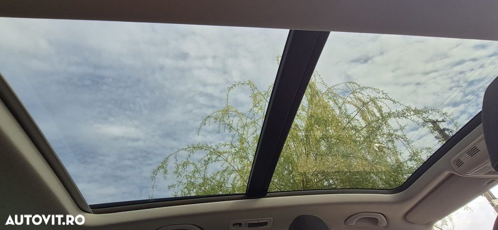 Volkswagen Golf - 10