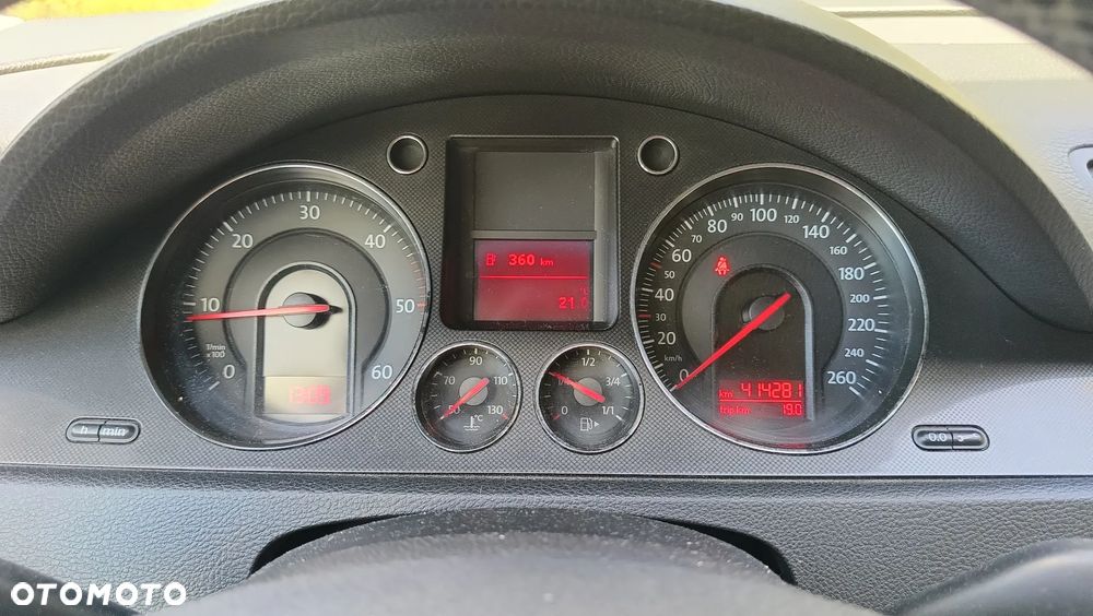 Volkswagen Passat 2.0 TDI Trendline - 7
