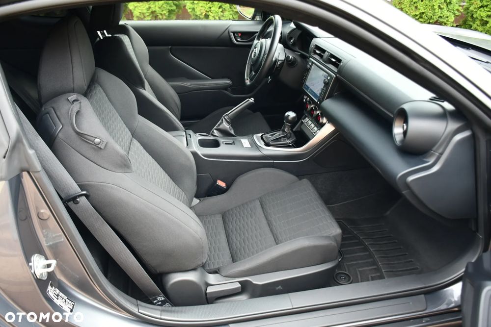 Toyota GR86 2.4 Dynamic - 8