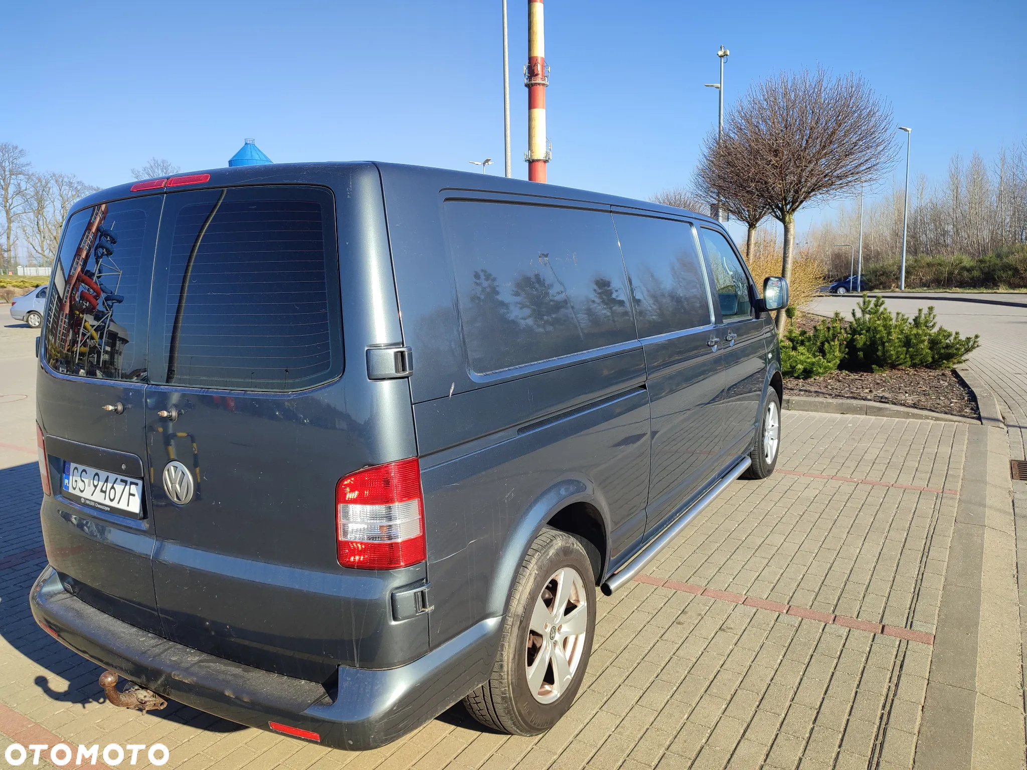 Volkswagen T5 Long L2H1 2.5TDI Klima, Alu, Skrzydełka, Podłokietniki, Po pełnym serwisie - 10