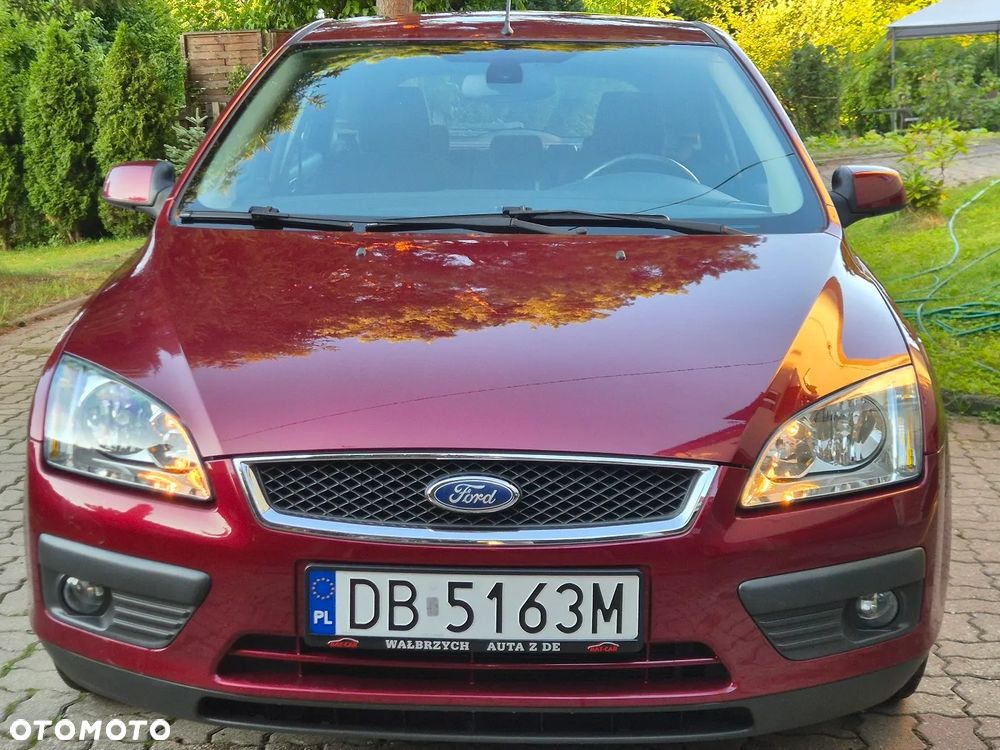 Ford Focus 1.6 16V Ghia - 11