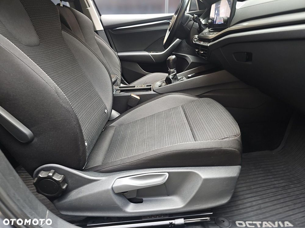 Skoda Octavia 2.0 TDI Ambition - 14