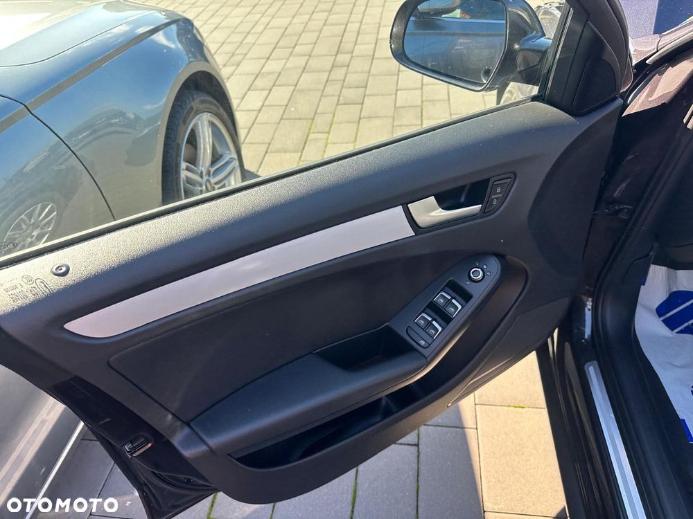 Audi A4 Avant 2.0 TDI ultra - 12