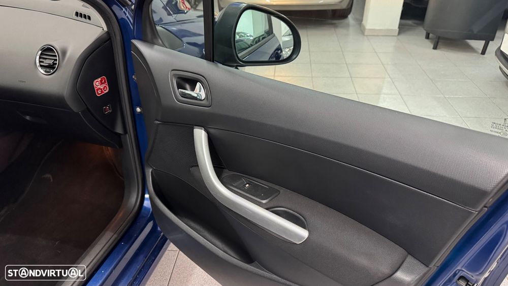 Peugeot 308 SW 1.6 HDi Sport CVM6 - 29