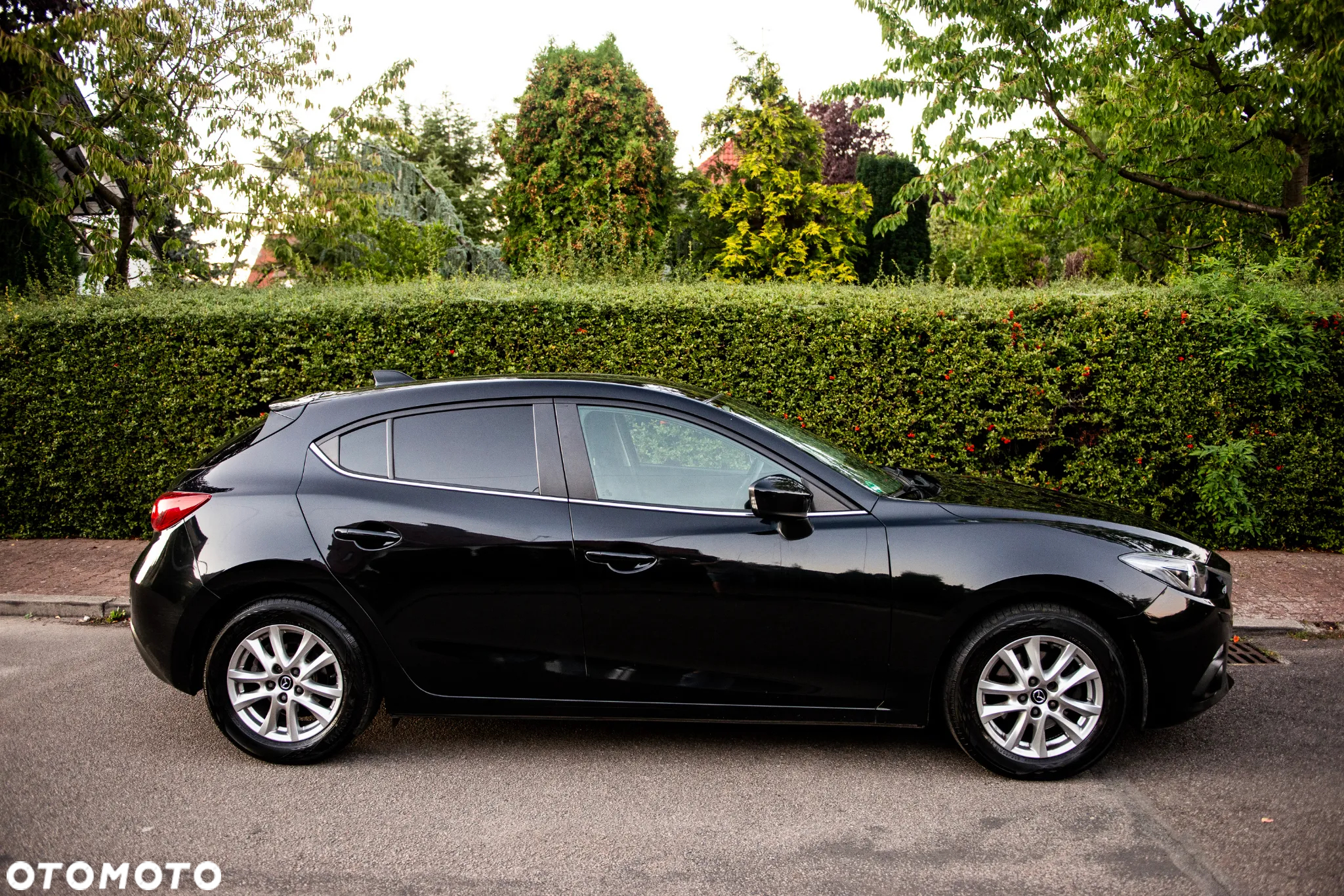 Mazda 3 SKYACTIV-G 120 Exclusive-Line - 4
