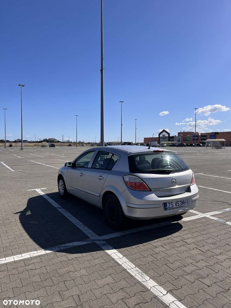 Opel Astra 1.4 - 4