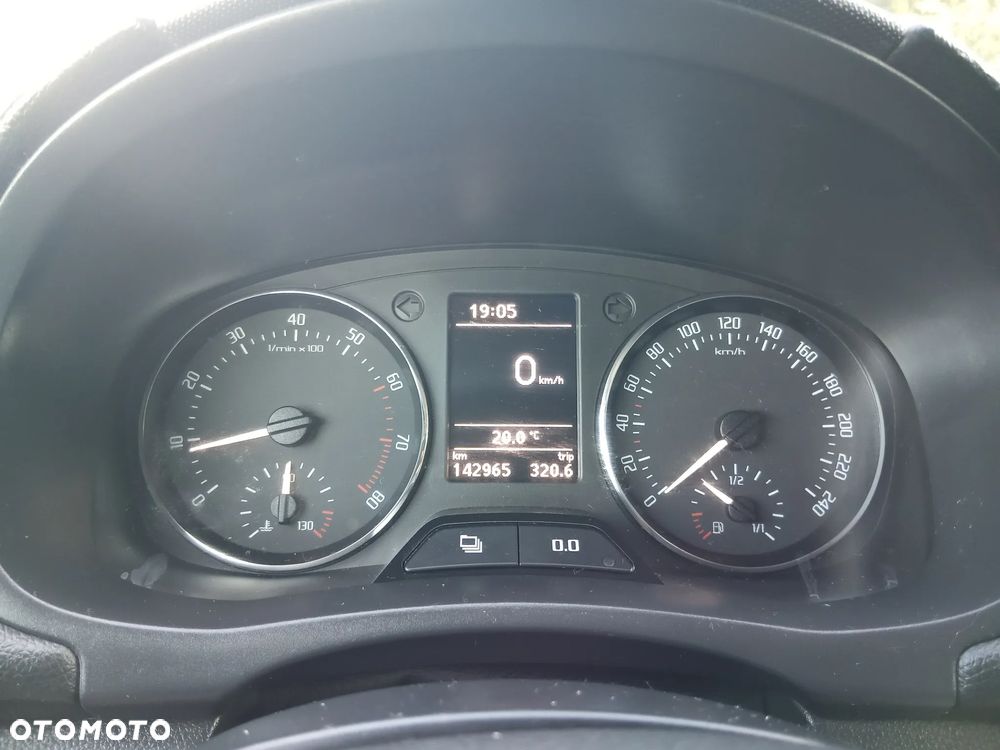 Skoda Roomster 1.4 16V Ambition - 7